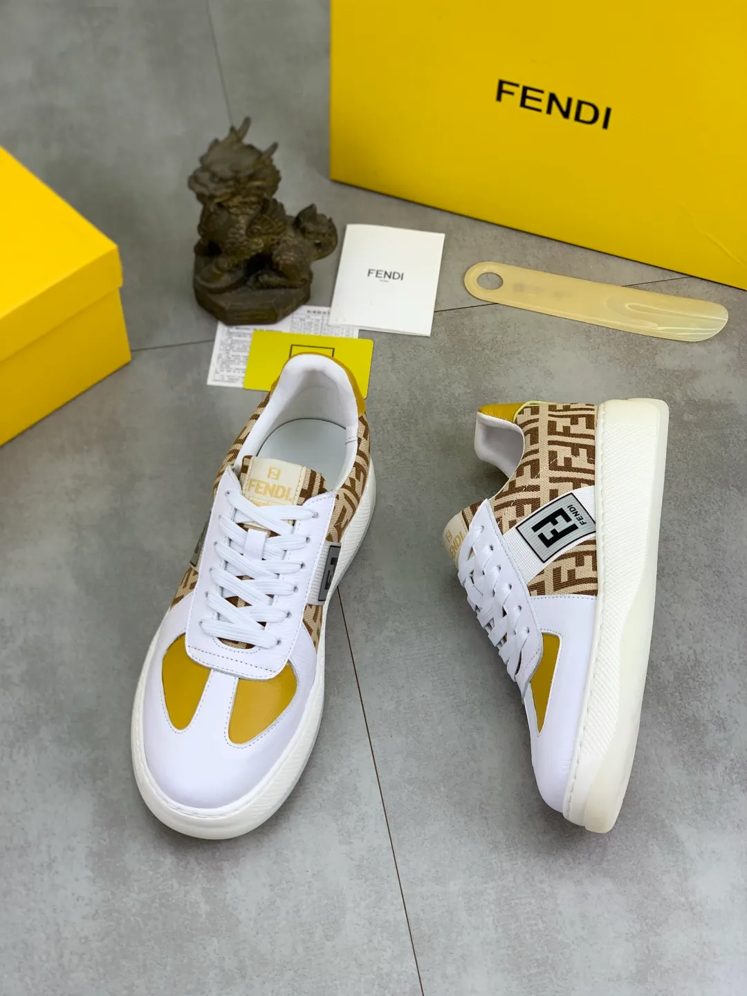 ​Men's shoes 💰P440 💰【New】Little monster 🆘 New FENDI 🕶️🕶️Simple routing effect, showing an elegant and cool driving shoe 🎬Using imported calfskin + first-layer pigskin lining🐂Excellent material🎬Detailed workmanship 🤗Comfortable foot feel➰➰. ​Pair it with any outfit to show your taste and temperament, low-key luxury ♻️Design ​simple and elegant ​noble and fashionable 🍃​Very loved and favored by trendy men 💓❤️size: 38-44 4️⃣colors available